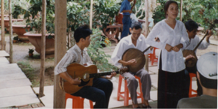 Ben-Tre-Mekong-Delta-Traditional-Music-Vietnam