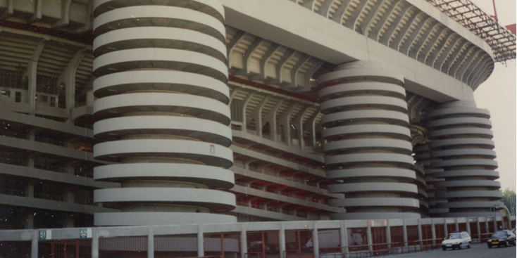 San-Siro-Inter-AC-Milan-voetbalstadion-Milaan-Italië