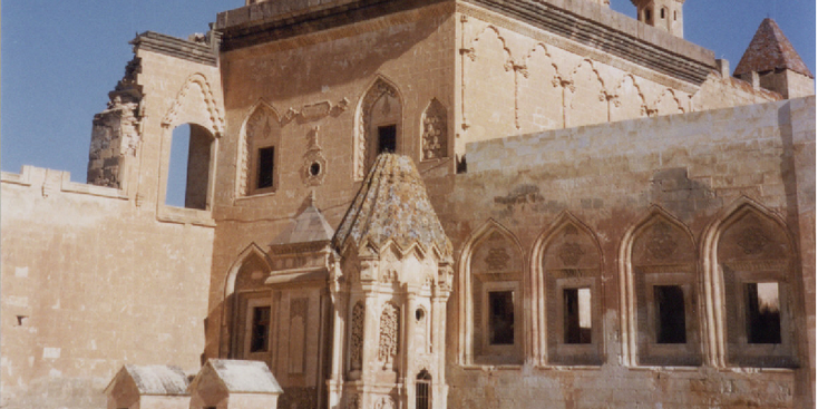 Ishak-Pasa-Palace-Dogubayazit-Dessert-Turkey