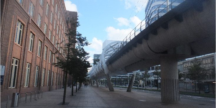 Bezuidenhout-Bezuydenhout-metro-boven-de-grond-Den-Haag-sGravenhage-Nederland