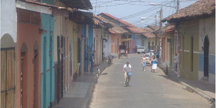 Granada-gekleurde-huizen-Spaans-Nicaragua