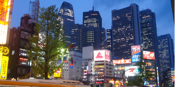 Shibuya-Tokyo-woontorens-wolkenkrabbers-licht-neon-Japan