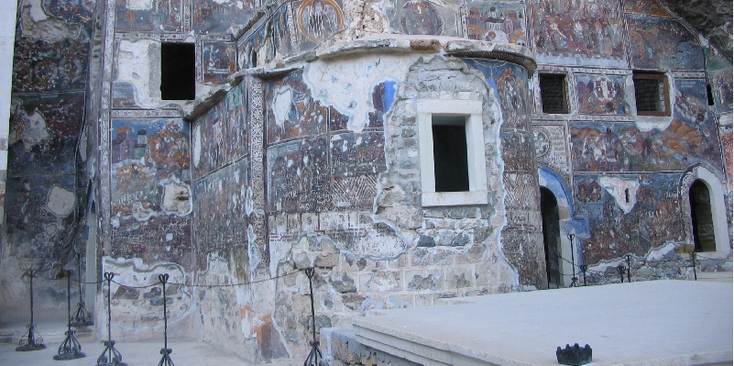 Sumela-kloosters-in-de-wand-grot-fresco-gebouwd-Christelijk-Turkije