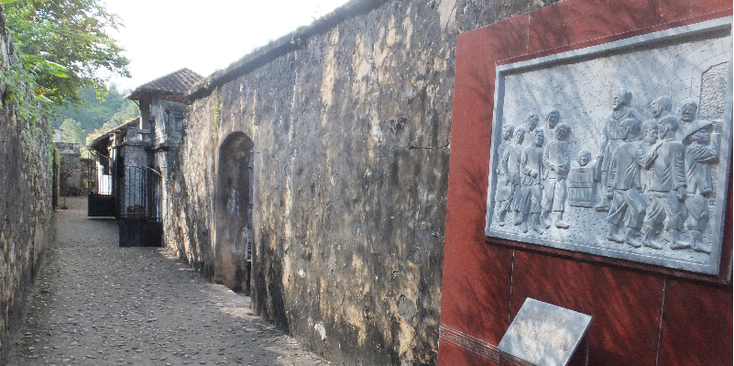 Bao-Tang-Son-La-Museum-Frans-Koloniale-gevangenis-Vietnam-muur