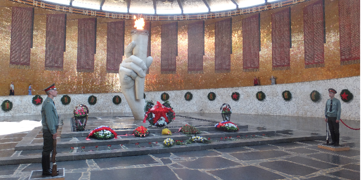 Volgograd-Stalingrad-Pantheon-monument-Rusland