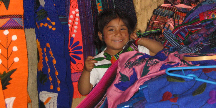 Guatemala-kleding-inheemse-bevolking-kleuren-Maya