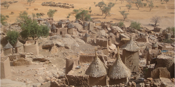 Dogon-land-Mali-lemen-huizen-rieten-daken