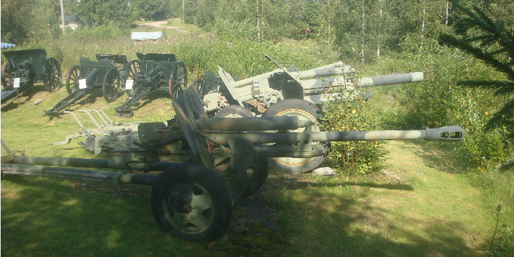 Taistelijan-Talo-Hattuvaara-kanon-artillerie-helden-huis-museum-Finland