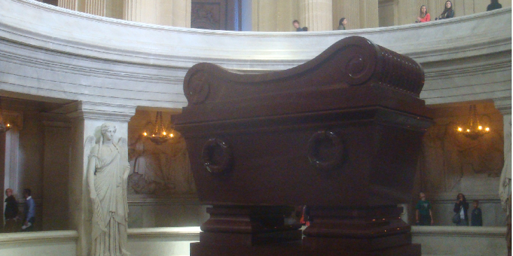 Napoleon-graf-tombe-Hotel-des-Invalides-Parijs-Frankrijk