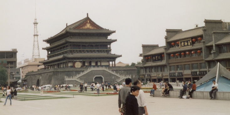 Xian-trommeltoren-stadsmuren-straatleven