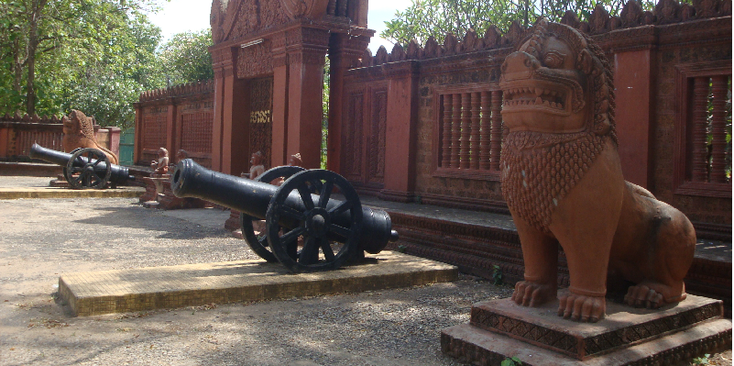 Battambang-koloniale-Franse-kanon-Cambodja