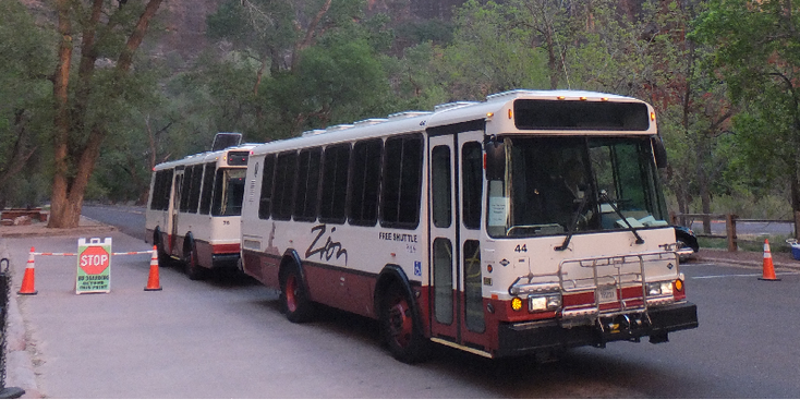 Zion-Nationaal-park-stop-9-shuttlebus-rode-stenen-Verenigde-Staten