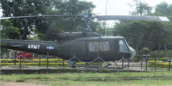 Khe-Sanh-Helicopter-Huey-Army-Militairy-Base-DMZ-Vietnam-War