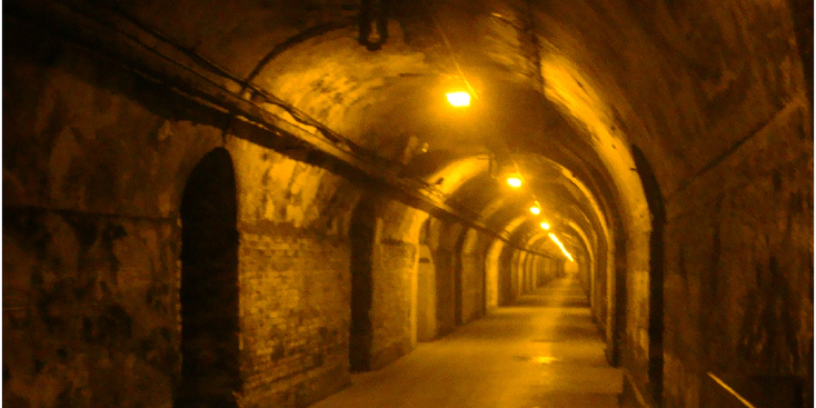 Mumm-champagne-tunnels-Reims-Frankrijk