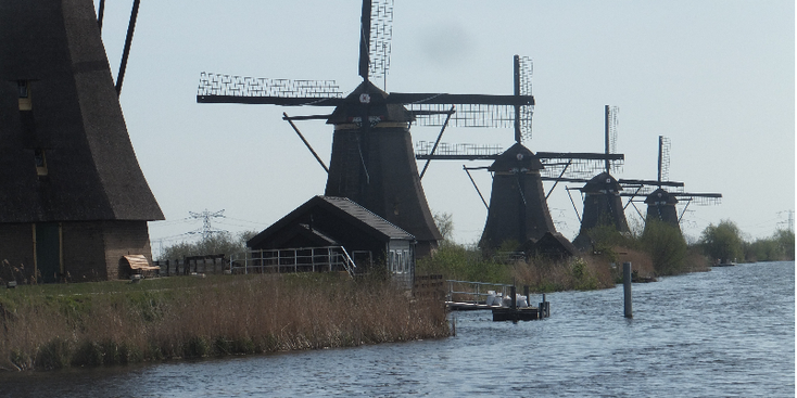 Kinderdijk-molens-rivier-water-Rotterdam-Nederland