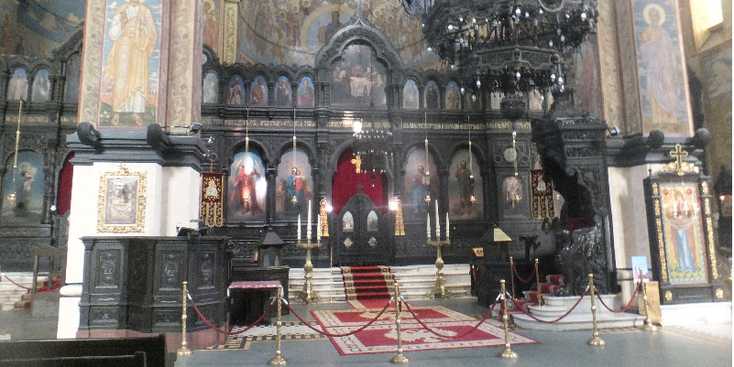 Varna-kathedraal-altaar-Bulgarije