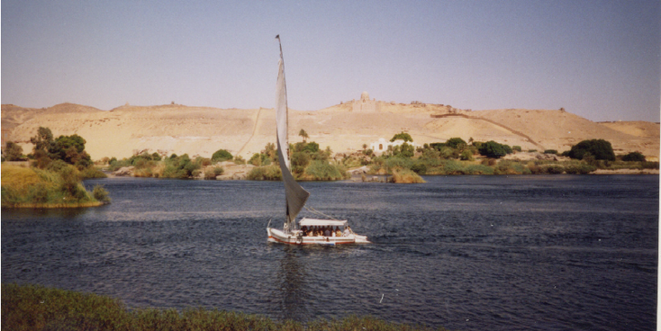 Aswan-Felucca-Feluca-boot-Nijl-rivier-varen-Egypte