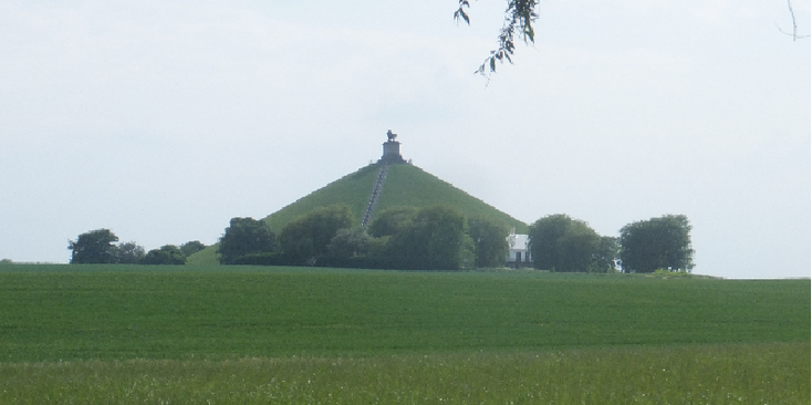 Heuvel-van-de-Leeuw-Waterloo-slagveld-Prins-Willem-twee-gewond-Napoleon-Wellington-België