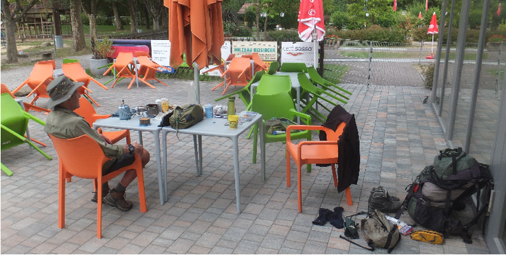 Midgetgolfbaan-terras-Branau-am-Inn-ontbijt-Oostenrijk