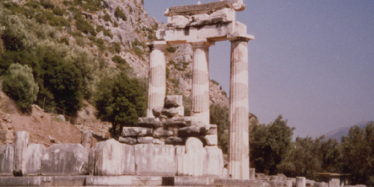 Delphi-orakel-Griekenland-Alexander-de-Grote-Athena