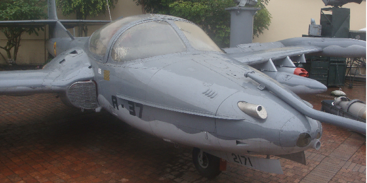 Bogota-Museum-Militair-leger-vliegtuig-Colombia