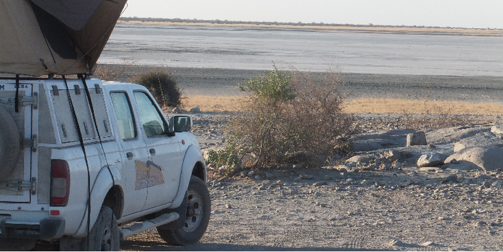 Kubu-island-eiland-zoutpan-zoutmeer-jeeps-overnachten-Botswana