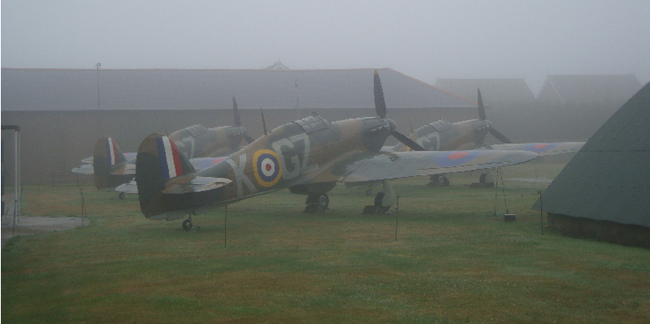 Kent-Battle-of-Britain-museum-Folkestone-Spitfire-mist-hangar-Engeland