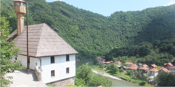Vranduk-rivier-Bosna-bergen-dorp-Bosnië-Herzegovina