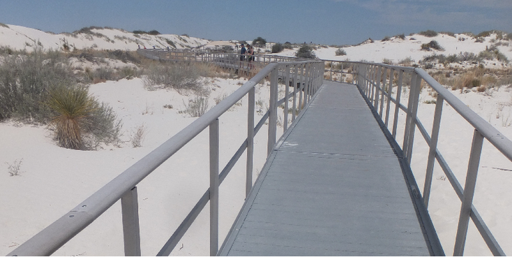 White-Sands-nationaal-monument-boardwalk-Verenigde-Staten