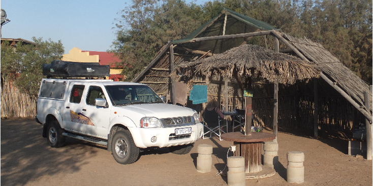 Sophia-Dale-base-camp-Swakopmund-camping-hut-riet-Namibië