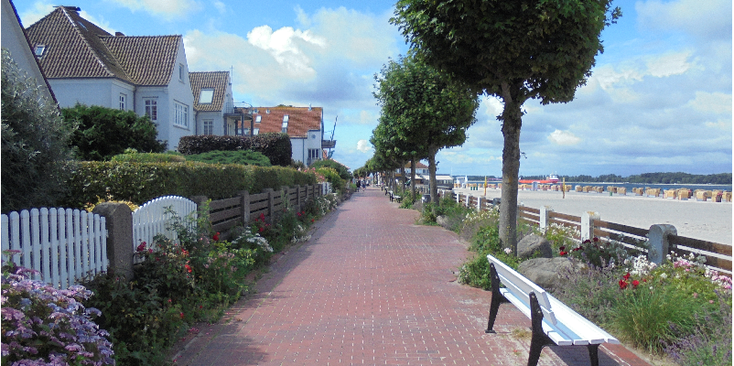 Laboe-boulevard-Strand-Am-Oostzee-Duitsland