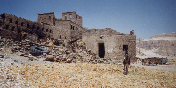 Vallei-van-de-Koningen-lokalen-huizen-Egypte