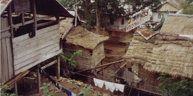 Labuanbajo-huisjes-hutten-Indonesië