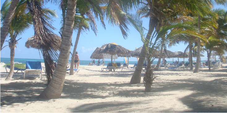 Playa-Santa-Lucia-Beach-Cuba-Palmtrees