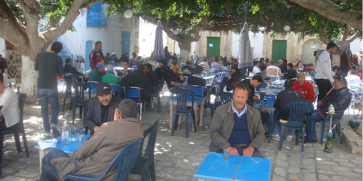 Mahdia-terras-bomen-terras-Tunesië