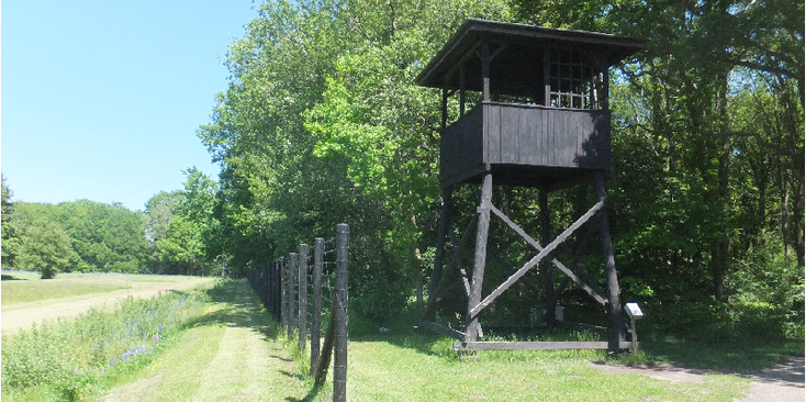 Westerbork-wachttoren-prikkeldraad-concentratiekamp-doorgangskamp-transit-Joden-Nederland