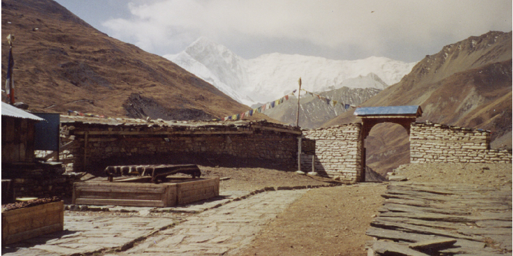 Throng-Pedi-Annapurna-trekking-bergen-Nepal-Himalaya