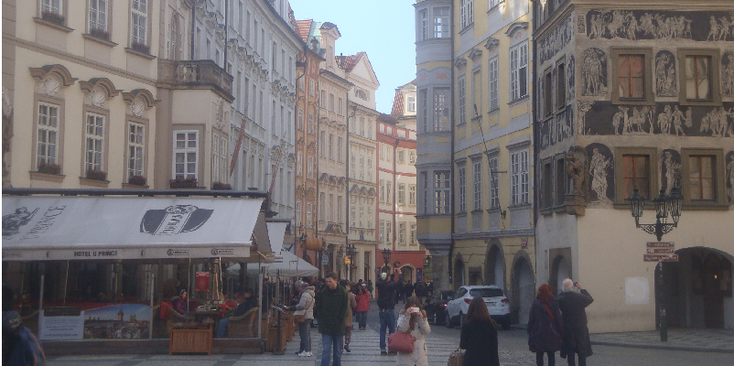Praag-gekleurde-huizen-Tsjechië
