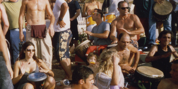 Tel-Aviv-strand-vrijdagavond-Israël-trommel