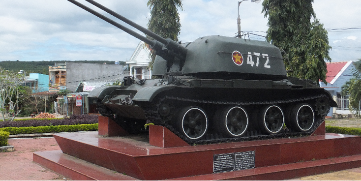 Dak-To-tank-monument-herdenking-Vietnam