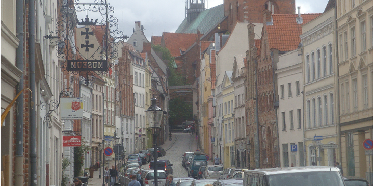 Lubeck-Hanze-stad-gekleurde-koopmanshuizen-vakman-huizen-Duitsland