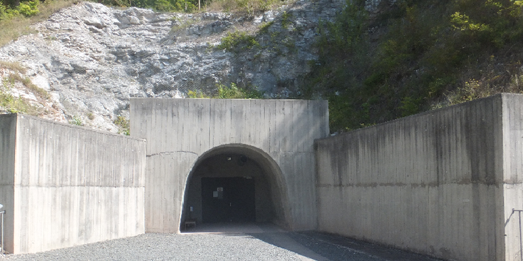 KZ-Lager-Dora-Mittelbau-Nordhausen-concentratiekamp-tunnel-raket-V2-Duitsland
