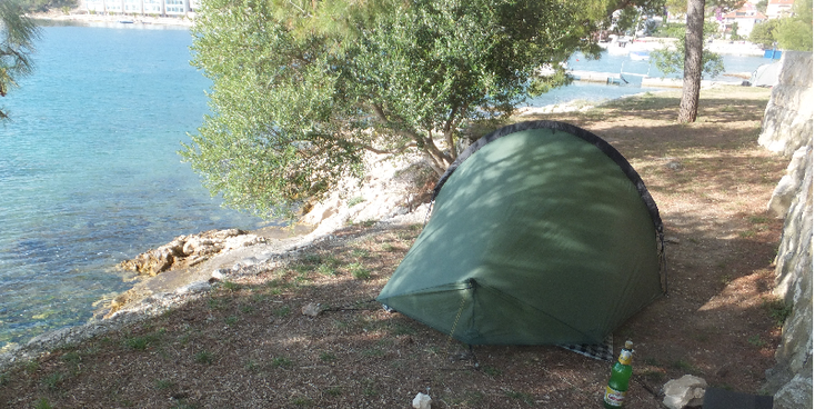 Rozac-camping-Okrug-Gornji-tent-Kroatië