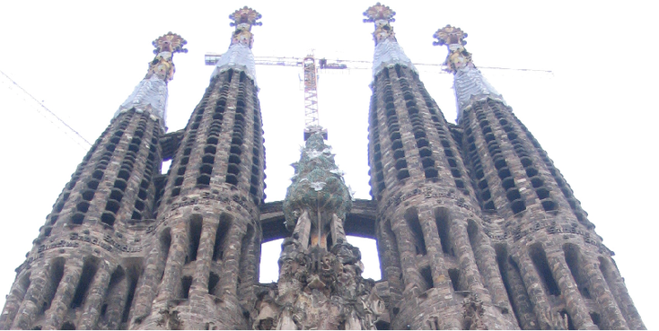 La-Segrada-Familia-kathedraal-torens-Barcelona-Spanje