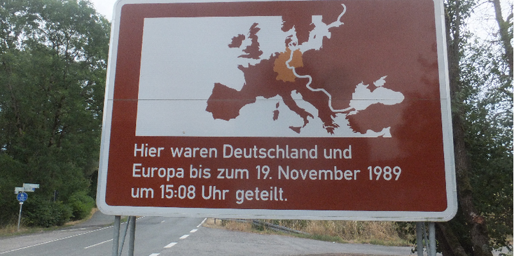 Heinersdorf-bord-gedenkstatte-muur-mauer-grens-DDR-BDR-koude-oorlog-Duitsland