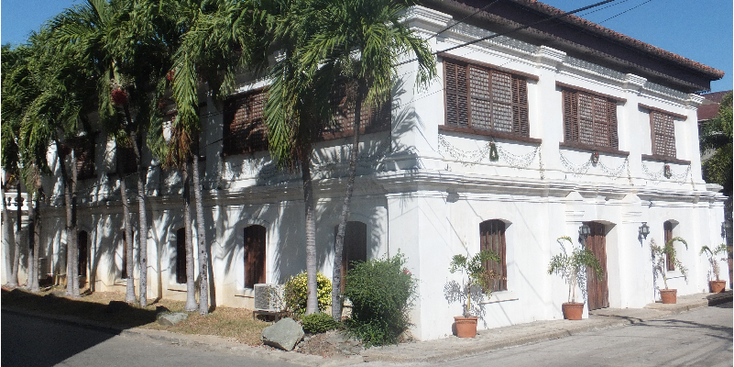 Vigan-Mestizo-wijk-luiken-koloniaal-pand-Spaans-Filipijnen