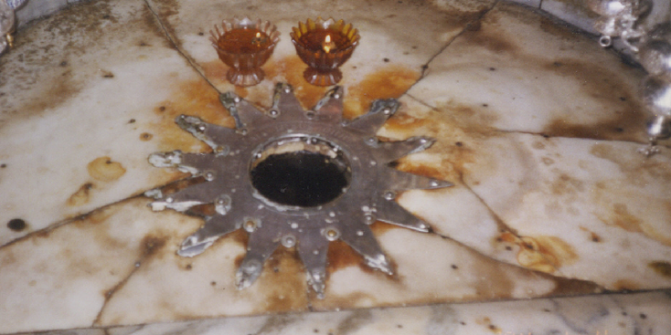 Bethlehem-kruis-ster-Jezus-Christus-geboorteplaats-kerk