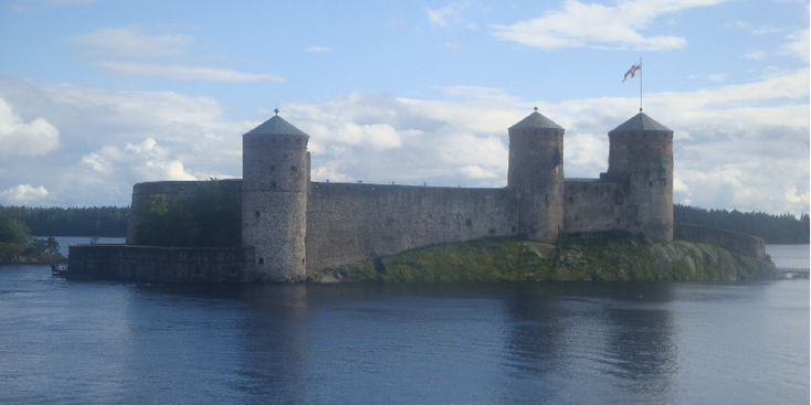 Olavinlinna-Savonlinna-meer-water-torens-kasteel-Finland