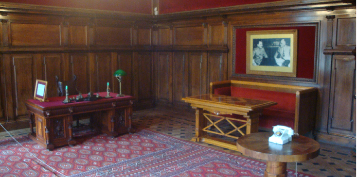 Livadia-paleis-Yalta-Jalta-Krim-vergaderkamer-Roosevelt-Stalin-Krim-Oekraïne