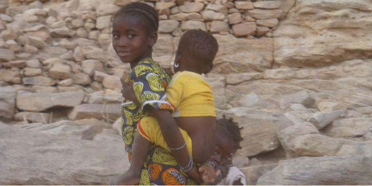 Dogon-lokaal-meisje-Mali